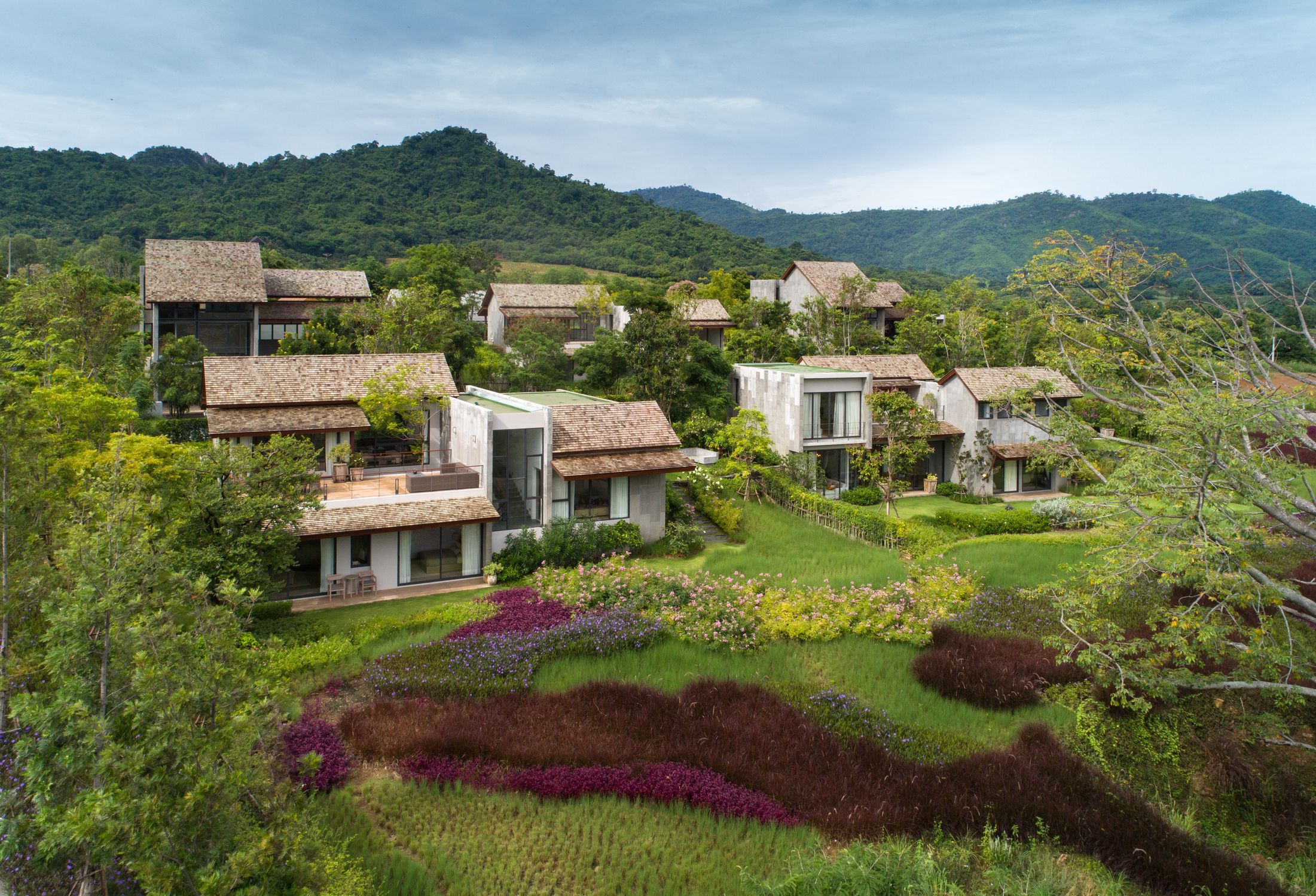 ltd.oba 山顶风光度假村 / oba