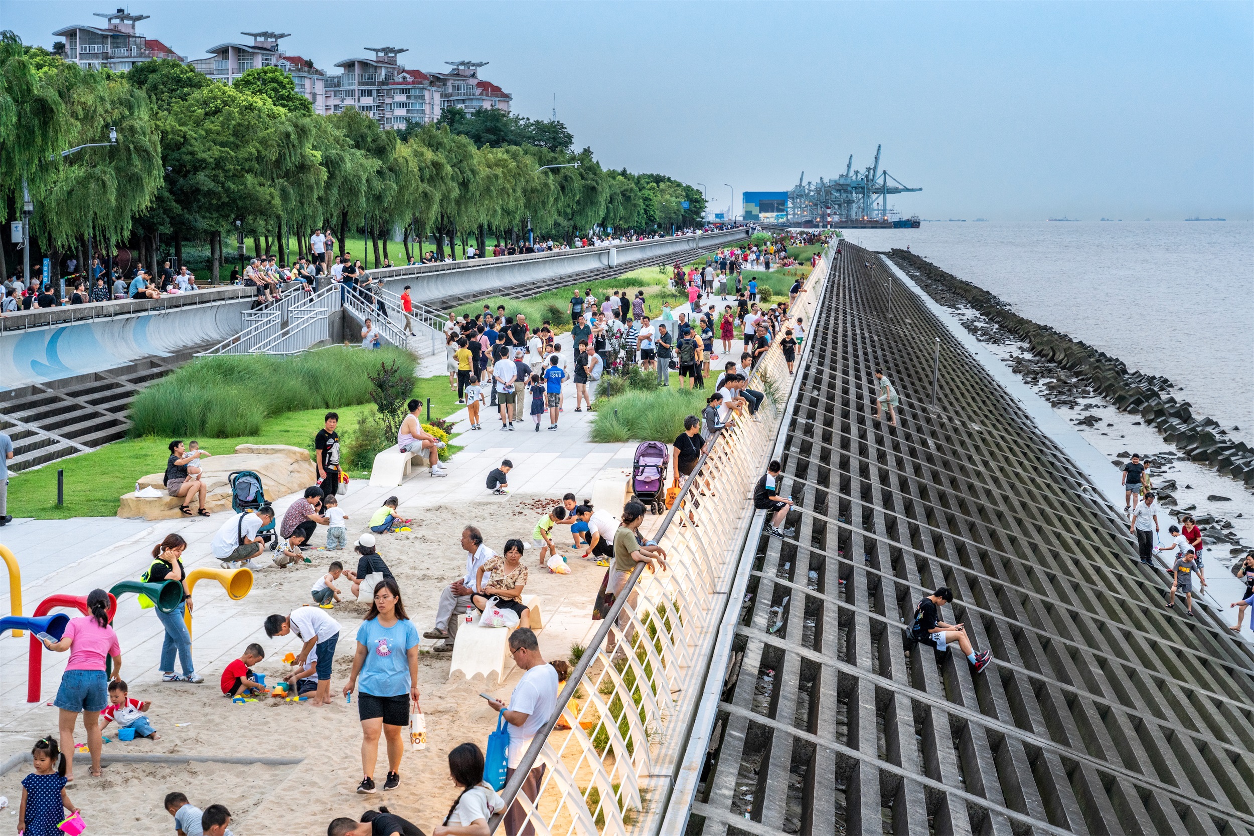 Ecological And Civic Transformation Of The Waterfront Of Baoshan 