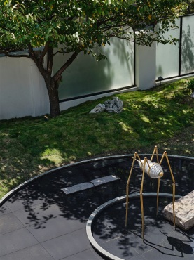 PIG HOUSE By PIG DESIGN – mooool
