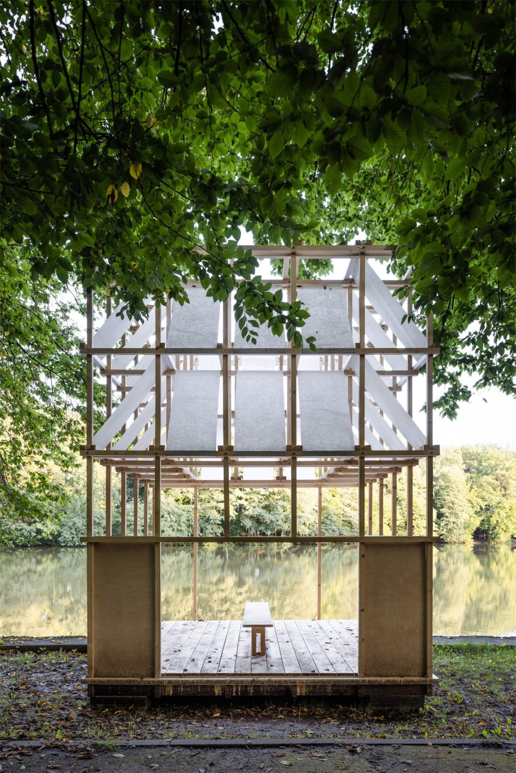 静立水岸，一叶茶亭 / GRAU architects – mooool木藕设计网 - Tea House Apartments Off Grid