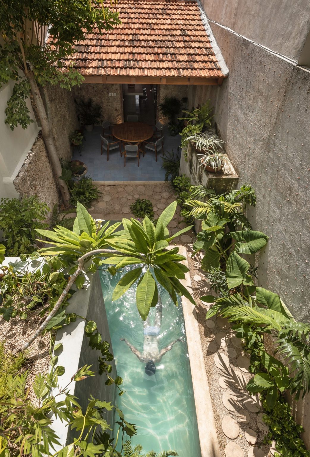 Casa Lorena by Workshop, Design + Construction – mooool
