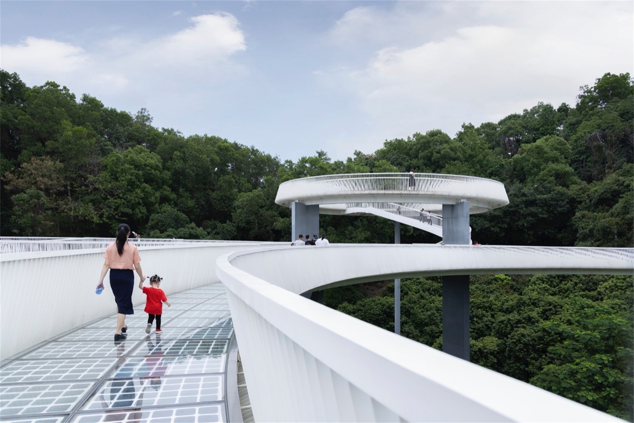 Bringing technology together with art, leading landscape design towards ...