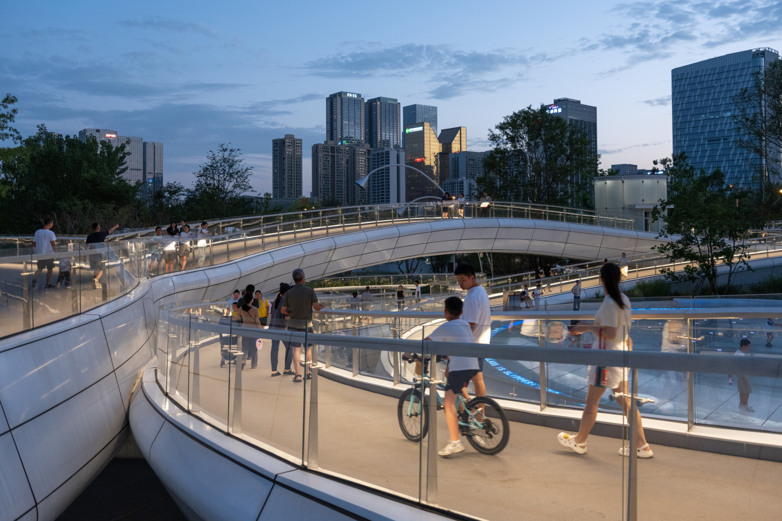 一座桥一处园 ：成都漂浮公园 / 中国建筑西南设计研究院有限公司 – mooool木藕设计网