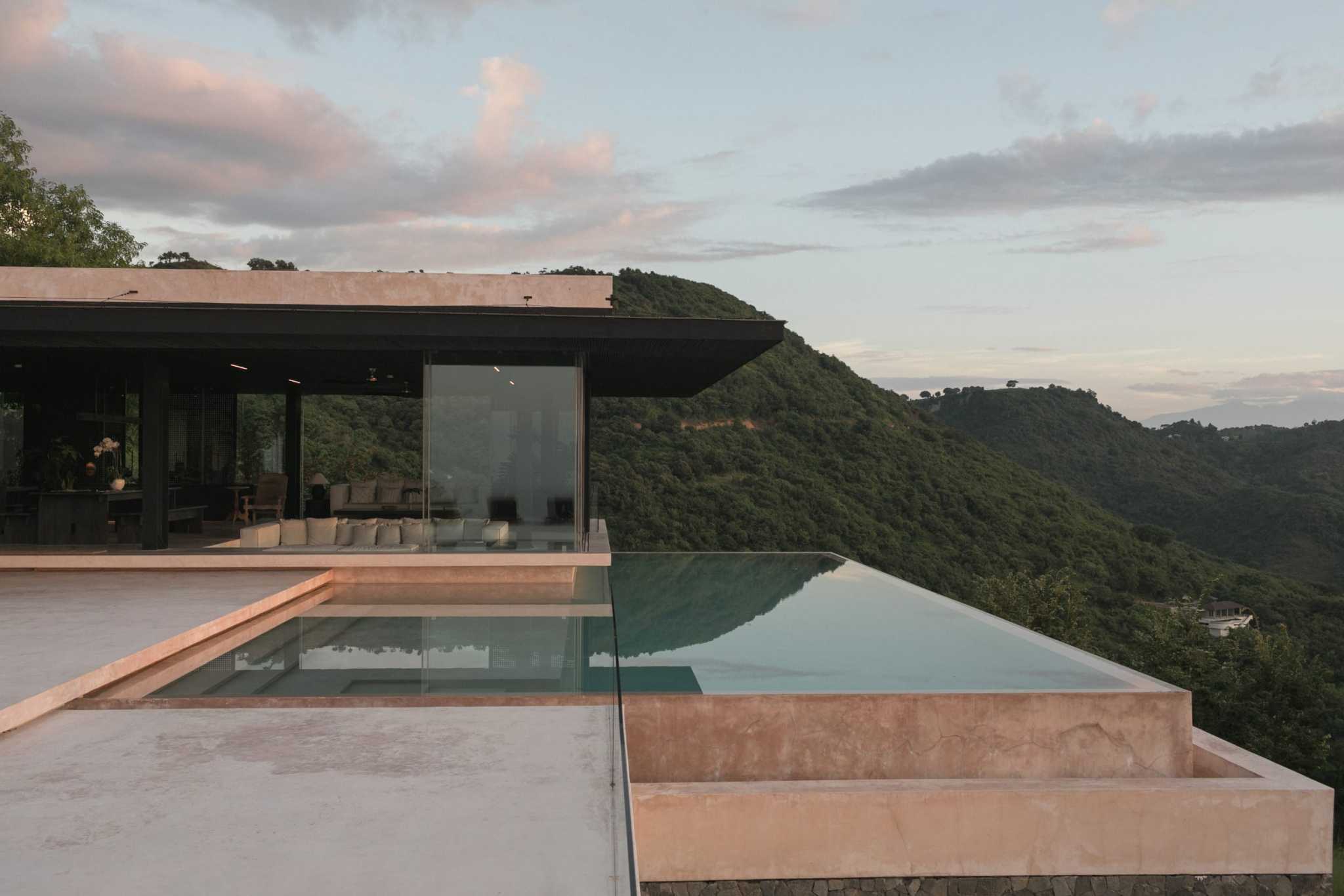 Villa V by Atelier Alejandro Borrego – mooool