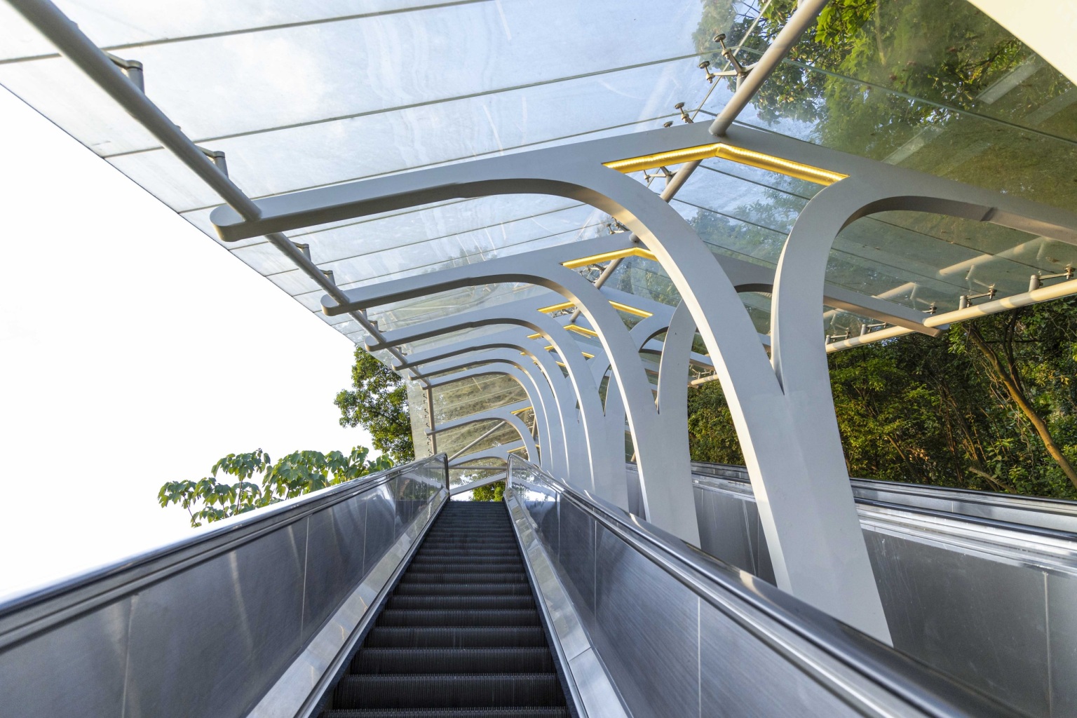 Guangzhou Baiyun Mountain Moxing Summit Scenic Elevator and Walkway by ...