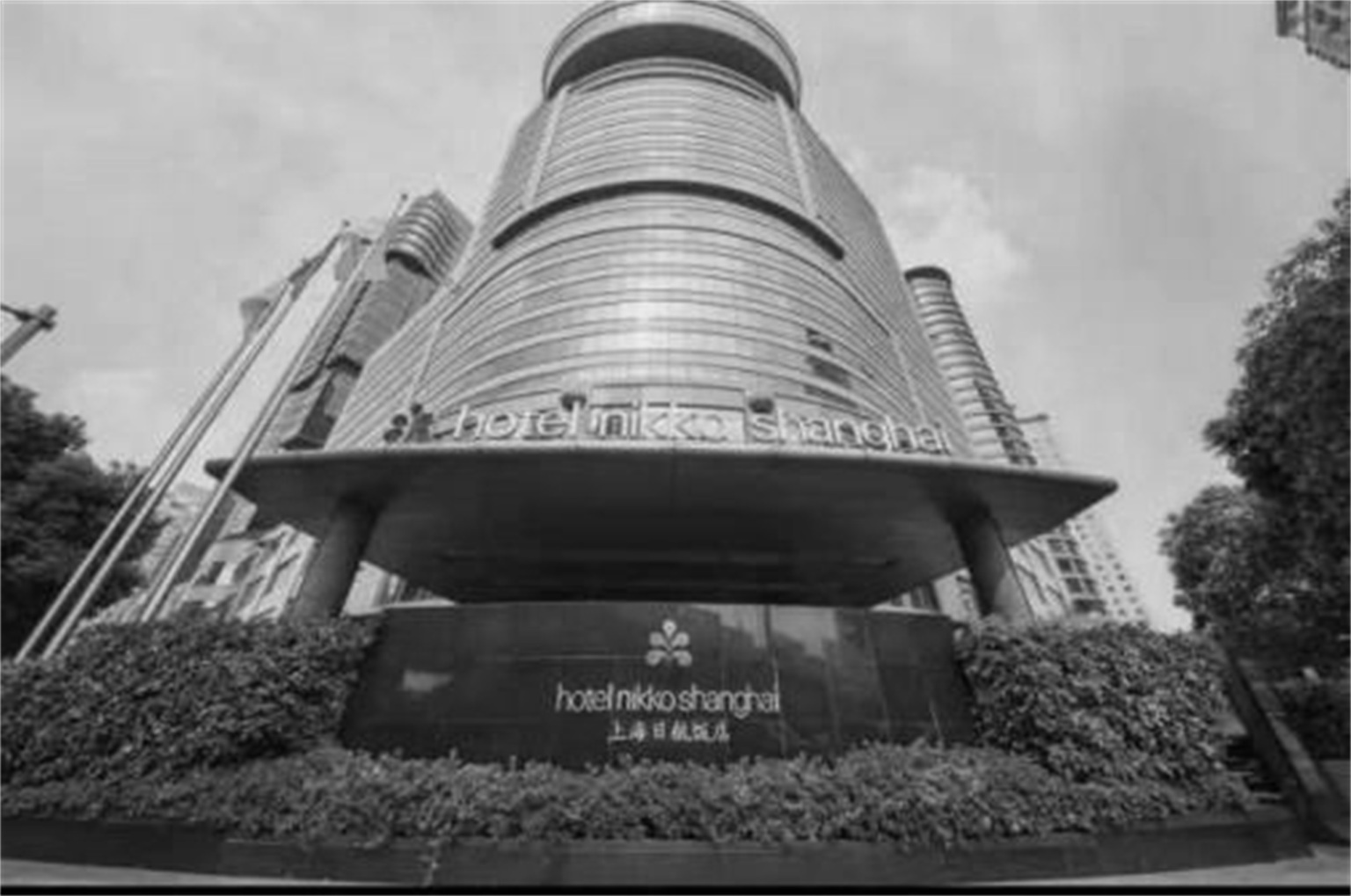 阔别七年,重返繁花:上海城中希尔顿酒店 / 日清景观 – mooool木藕设计网